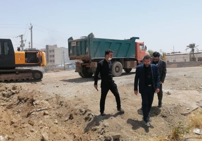 آغاز عملیات خاکبرداری پروژه ساختمان جدید بیمارستان نفت مسجدسلیمان / پروژه خاکبرداری با چندین دستگاه سنگین در حال انجام است