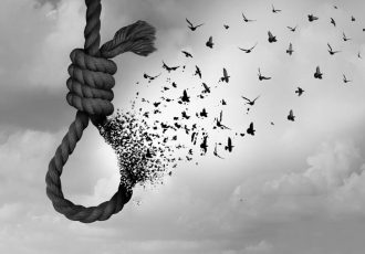 نجات از خودکشی با اقدام به ‌موقع پلیس مسجدسلیمان
