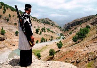 چوقا نماد اصالت و کیفیتثبت روستای شوکل به عنوان اولین روستای ملی چوقابافی، گامی مهم در جهت تقویت جایگاه خوزستان به عنوان یکی از قطب‌های فرهنگی و هنری ایران