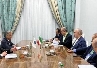 دبیرکل اکو و رییس سازمان برنامه و بودجه بر توسعه ترانزیت منطقهای تاکید کردند دبیرکل اکو و رییس سازمان برنامه و بودجه بر توسعه ترانزیت منطقهای تاکید کردند