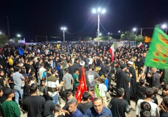 هم‌نوایی شهردار مسجدسلیمان با عزاداران در شام غریبان سیدالشهدا(ع)