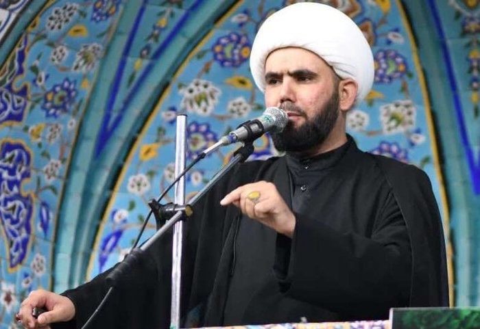 مسئولان با قاطعیت در برابر دشمنان سخن بگویند