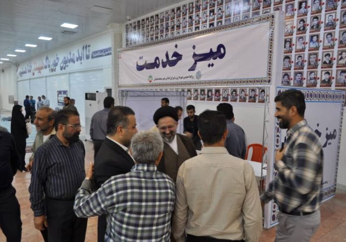 برپایی میز خدمت و ایستگاه صلواتی شهرداری مسجدسلیمان در مصلی نماز جمعه برپایی میز خدمت و ایستگاه صلواتی شهرداری مسجدسلیمان در مصلی نماز جمعه