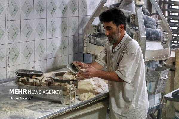 دولت «کمک هزینه جبرانی» نانوایان را از خرداد ماه پرداخت نکرده است
