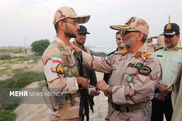 سردار رضایی: مرزبانان حافظان واقعی امنیت ایران اسلامی هستند سردار رضایی: مرزبانان حافظان واقعی امنیت ایران اسلامی هستند