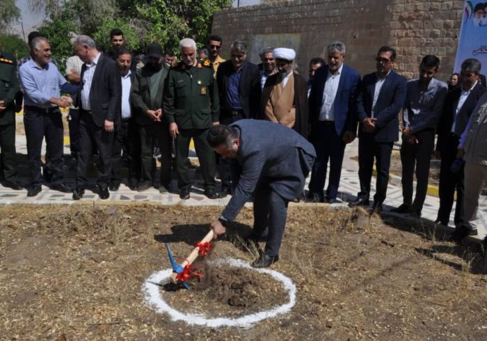 کلنگ احداث یادمان شهید گمنام در دانشگاه آزاد اسلامی واحد مسجدسلیمان زده شد