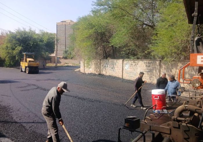 اجرای عملیات آسفالتریزی معابر مجاور دبیرستان سینا اجرای عملیات آسفالتریزی معابر مجاور دبیرستان سینا