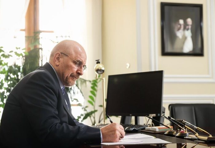 قالیباف: «مثل آینده تصمیم بگیرید» همان تقدم ‎امر ملی بر امر جناحی است