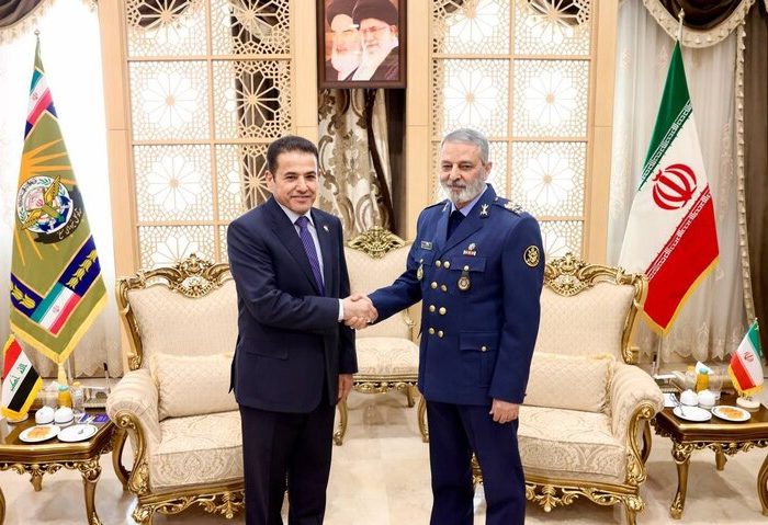 مشاور امنیت ملی عراق با امیر موسوی دیدار کرد مشاور امنیت ملی عراق با امیر موسوی دیدار کرد