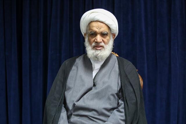 آیتالله کعبی: باید وحدت خود را زیر پرچم ولایت فقیه حفظ کنیم آیتالله کعبی: باید وحدت خود را زیر پرچم ولایت فقیه حفظ کنیم